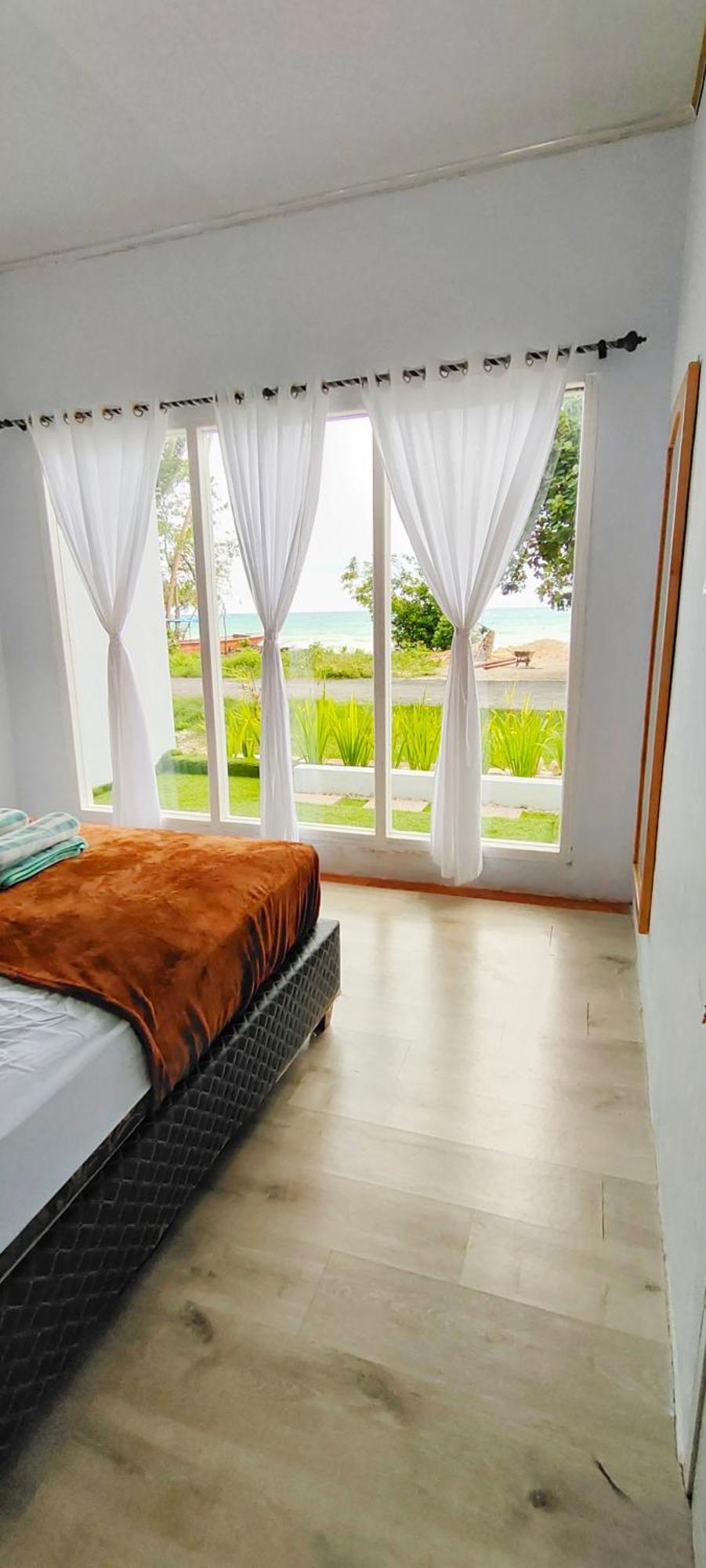 Stella Villa Ngurbloat Exterior foto